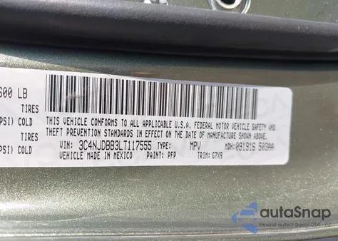 2020 Jeep Compass Latitude 4X4 from USA, damaged, VIN 3C4NJDBB3LT117555